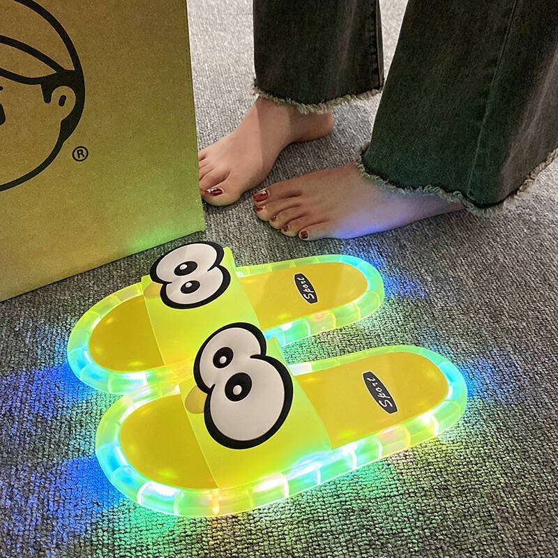 Leuke grote ogen lichtgevende  - Home Outdoor Bathroom recensie en prijs